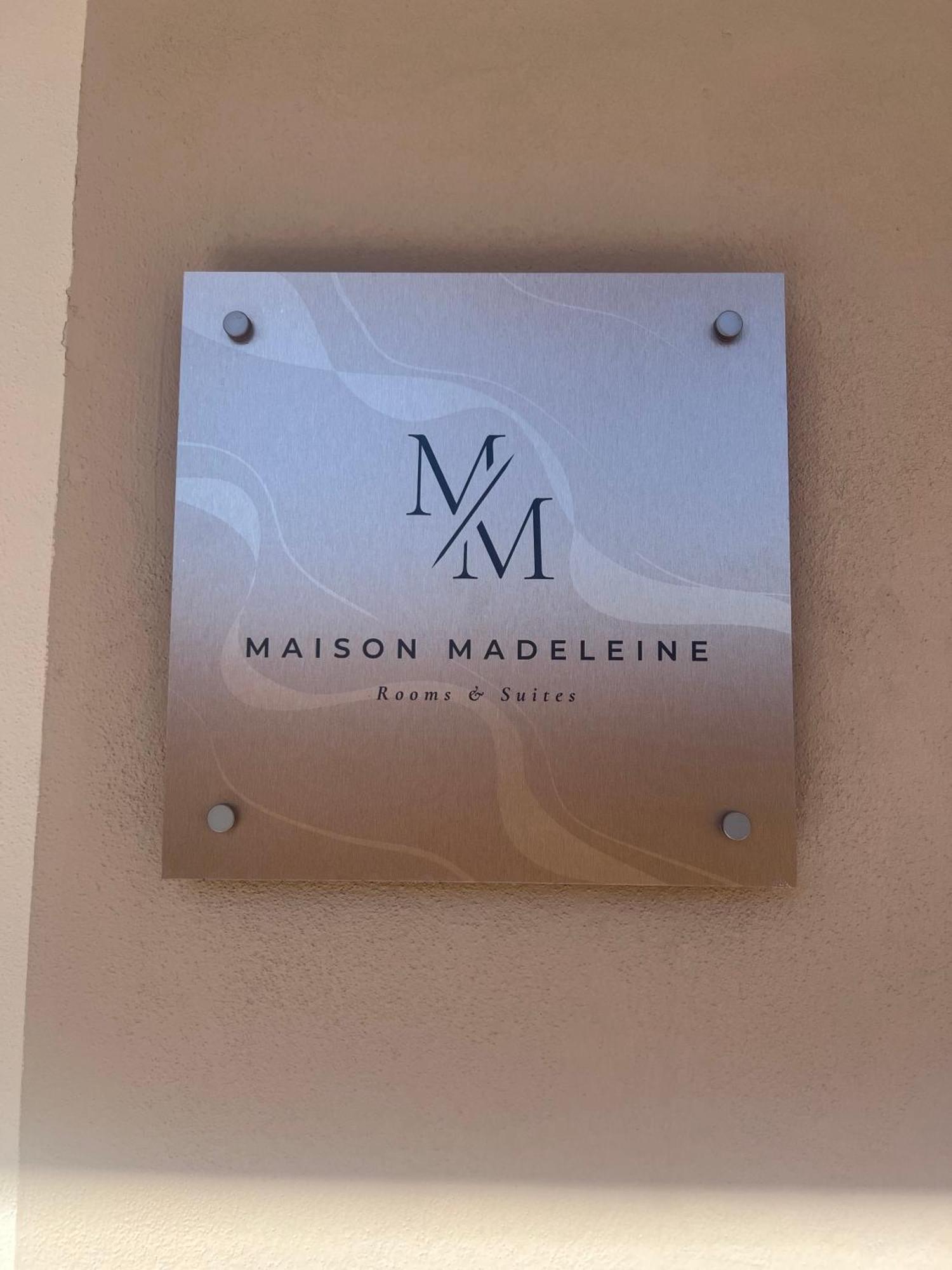 Maison Madeleine La Maddalena  Exteriör bild